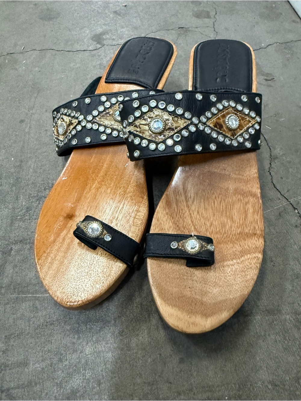 Mystique Boutique Black Leather Slide Sandals with Wood-Look Footbed